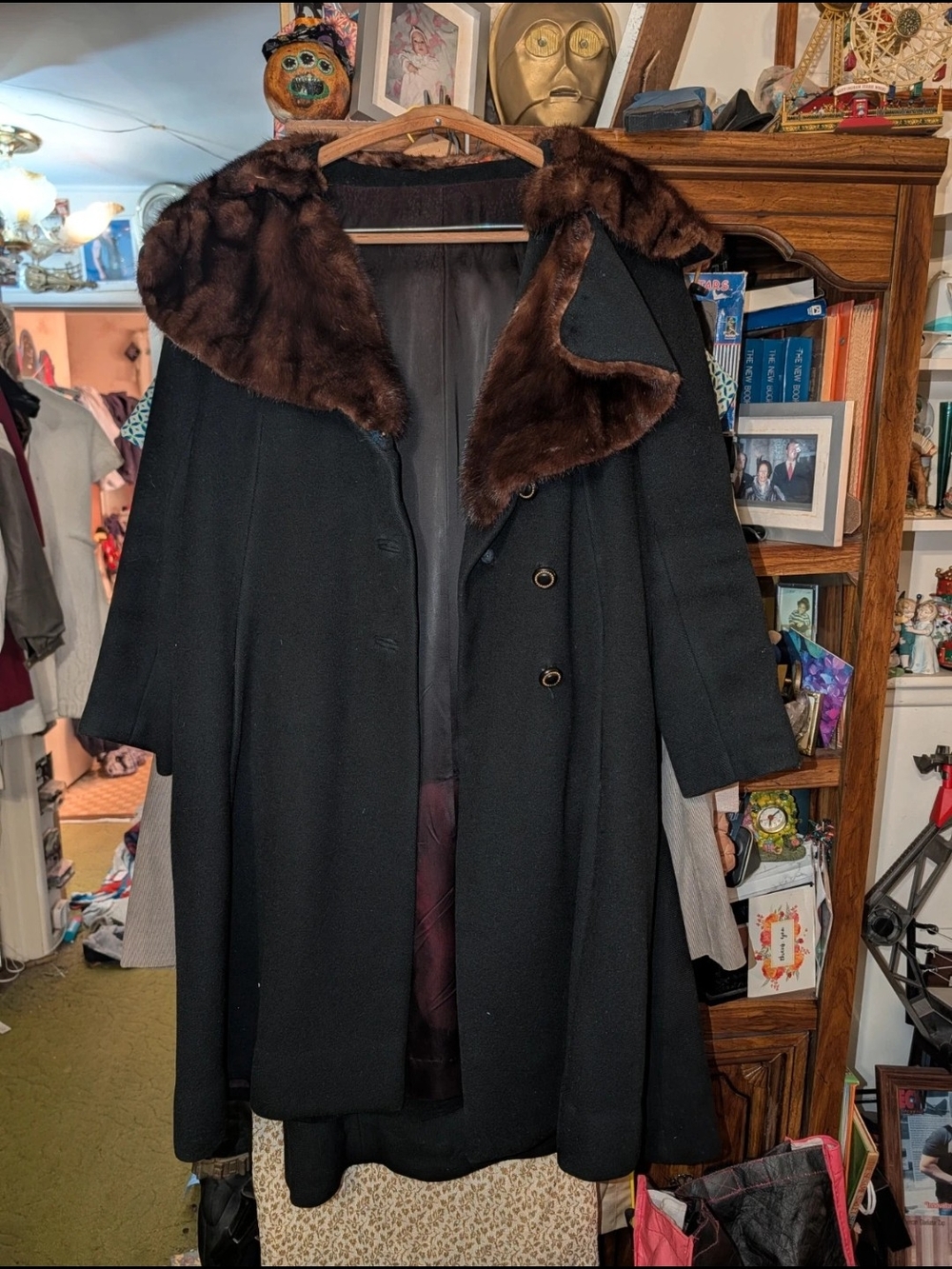 Classic Black Wool Pea Coat with Brown Fur Collar